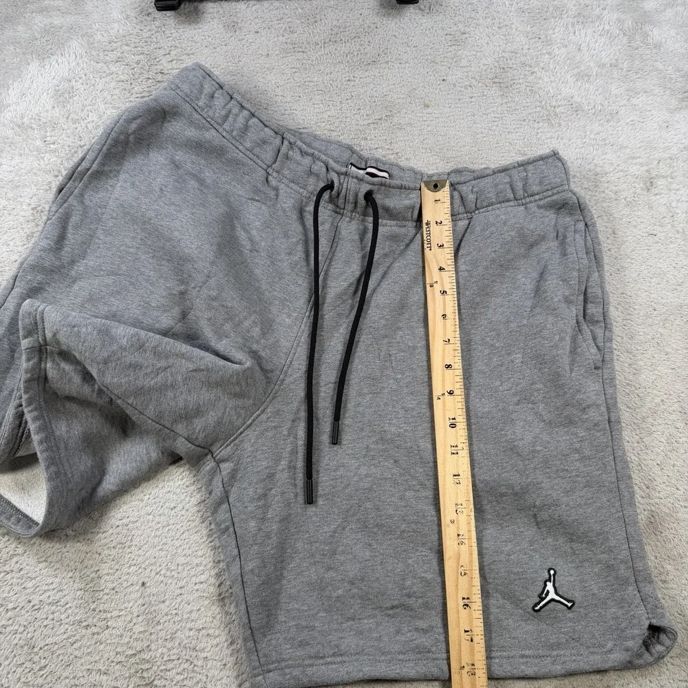 Nike Air Jordan Shorts Men XL Grey Fleece Jumpman Drawstring Sweat Gym Essential